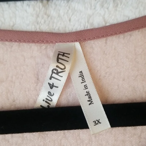 Live 4 Truth Mauve Pink Blouse with Mesh Floral Detail sz 3X - Picture 9 of 10